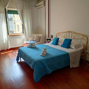 Tra Pirandello E Leopardi B&B